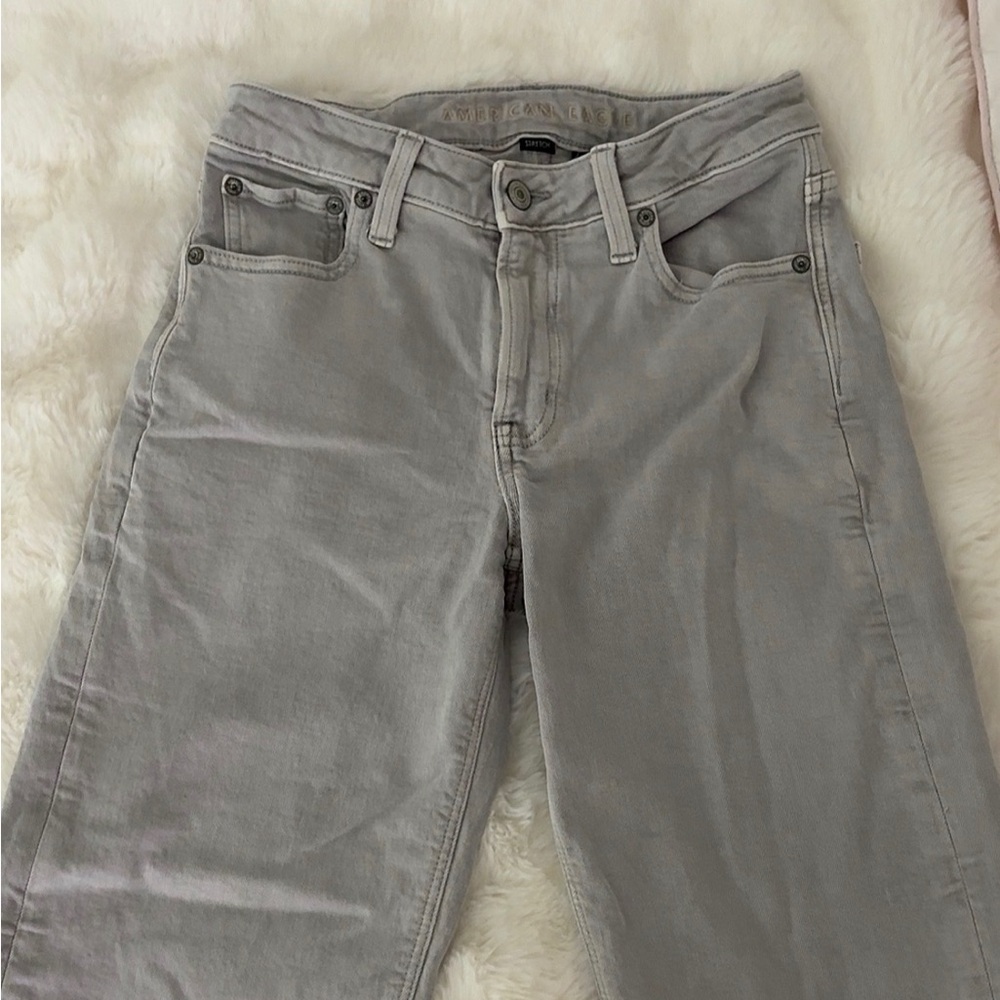 American Eagle Outfitters Light Gray low rise Stretch Jeans